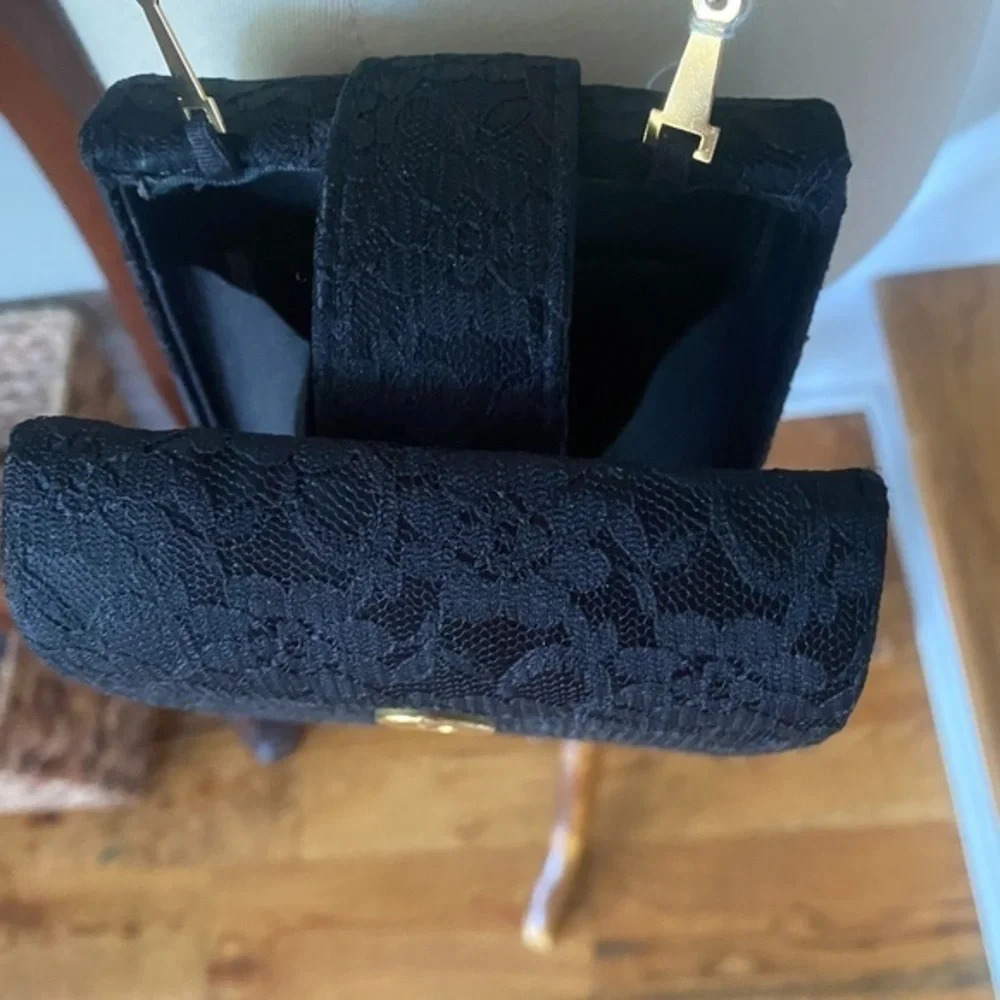 Black Lace Evening Bag - Picture 5 of 9